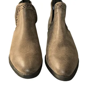 C EST. 1946 Women's Brown Ankle Booties  Size 7-NWOT