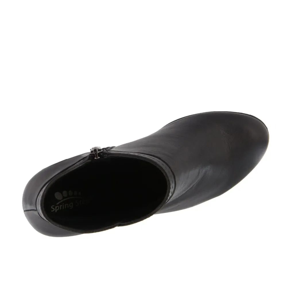 Spring Step Shoes Itilia Women's Elegant and Comfortable Leather Pull On Booties