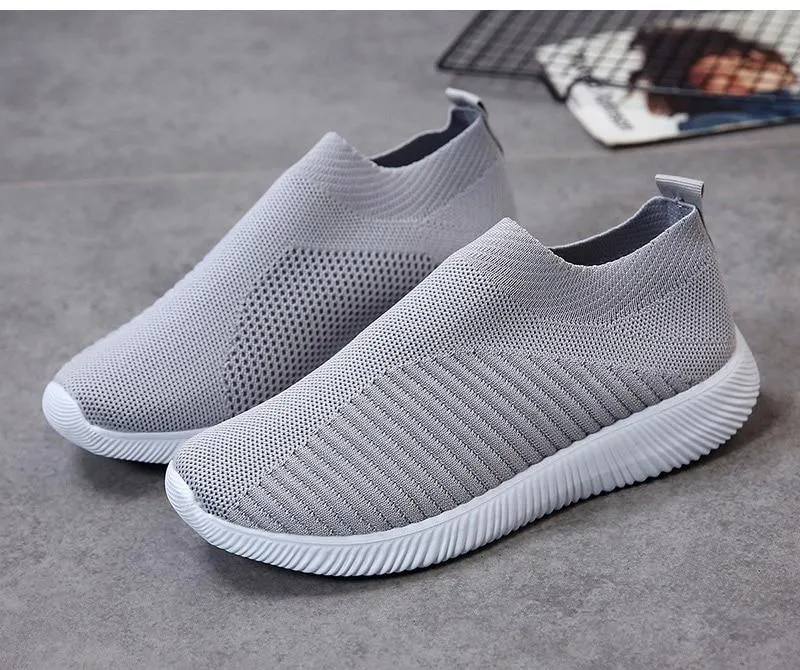 Women's flyknit slip on sneakers comfort walking sneakers summer breathable